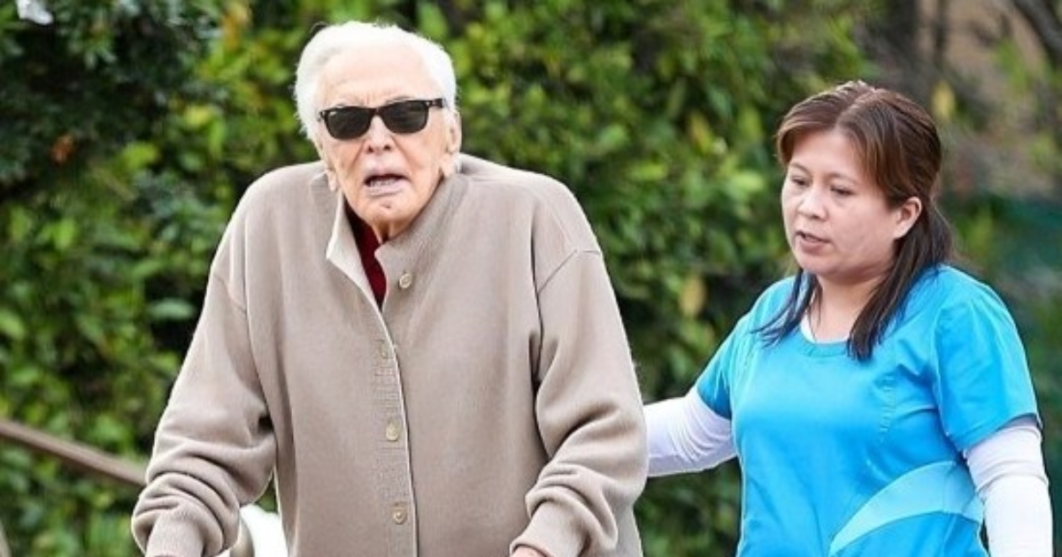 Riesci a riconoscerlo?: L’icona di Hollywood che ha vissuto una lunga e straordinaria vita!