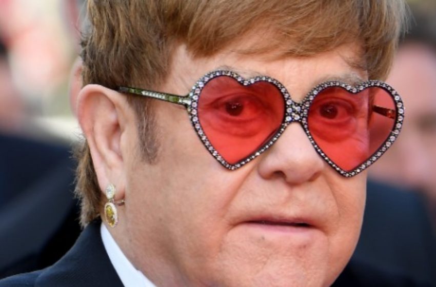 «Non riesco a guardare i miei musical e mi fa male»: Elton John, 77 anni, lotta contro la cecità. Le sue foto recenti!