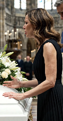 Mia figlia incinta giaceva in una bara, e suo marito si presentò come se stesse arrivando a una festa.